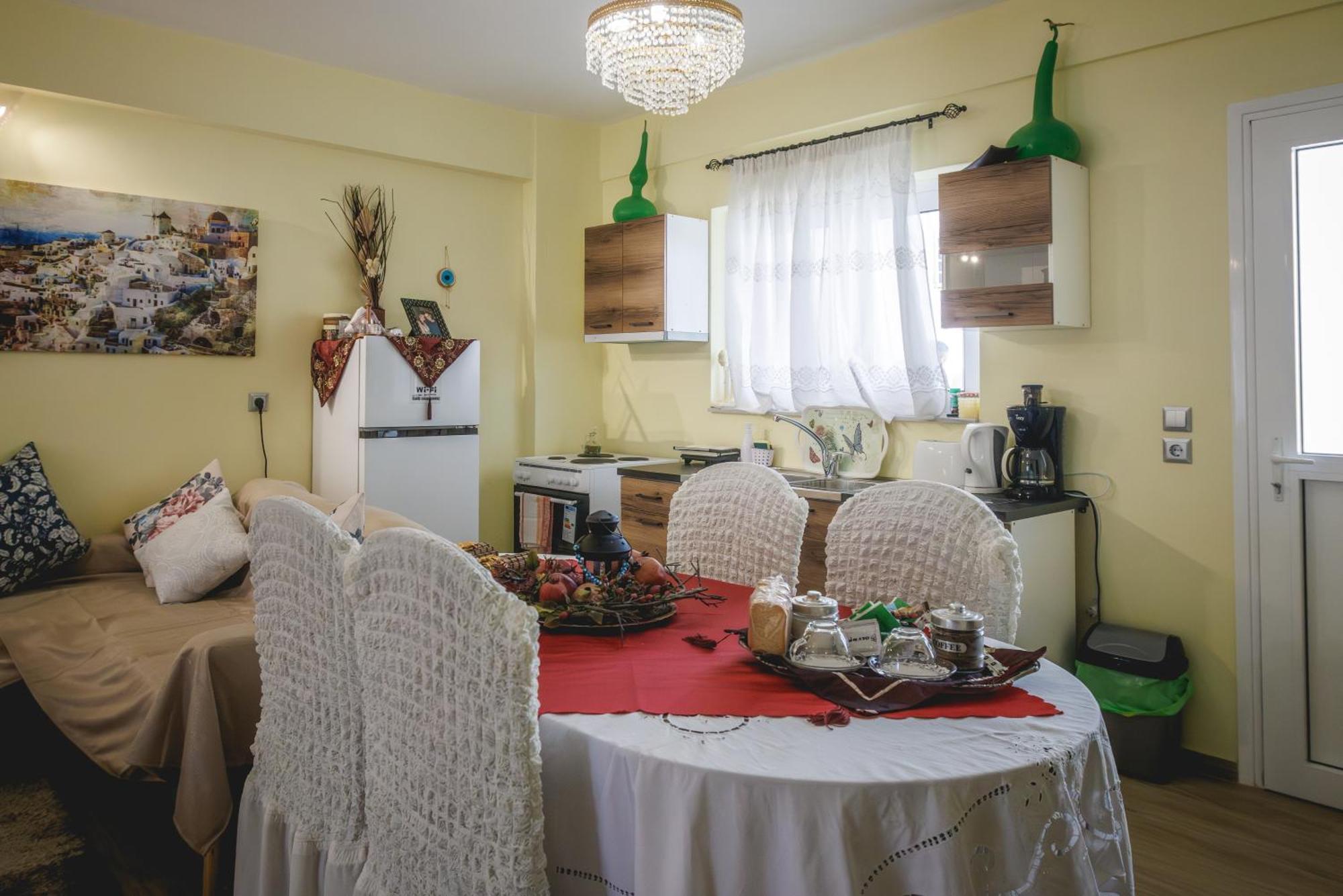 Καινούριο Σπίτι Σε Ήσυχη Τοποθεσία Appartement Nauplion Buitenkant foto