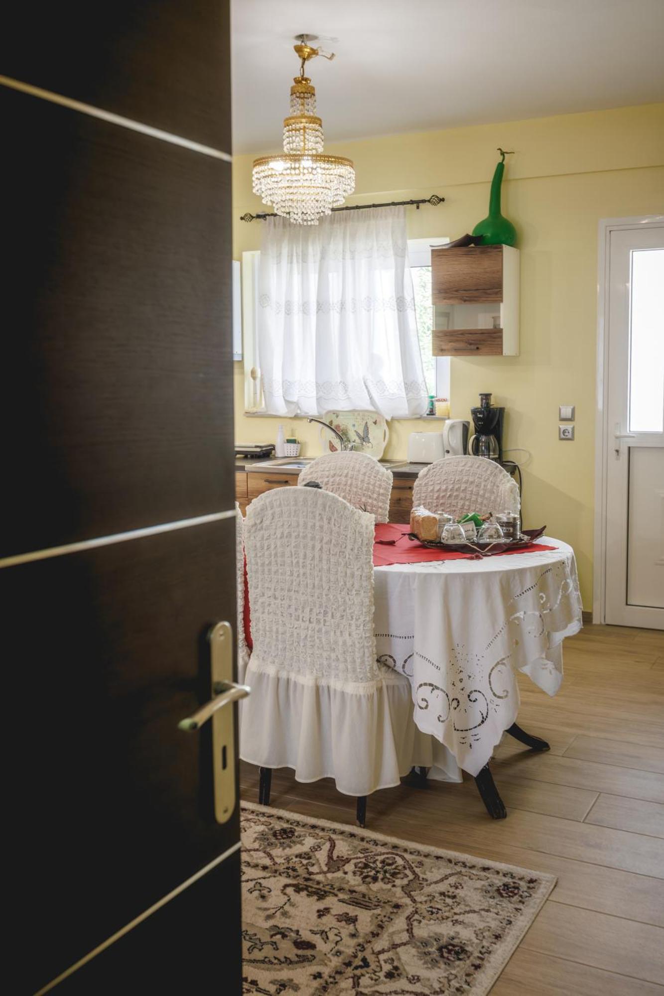 Καινούριο Σπίτι Σε Ήσυχη Τοποθεσία Appartement Nauplion Buitenkant foto